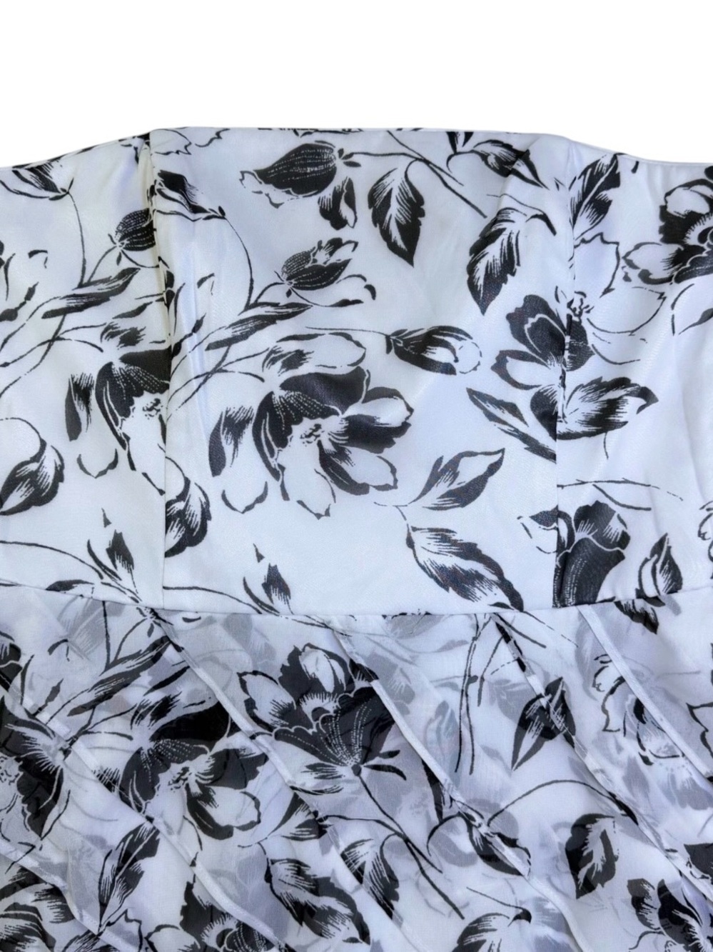 White House Black Market Strapless Black White Floral Chiffon Ruffle Dress Sz 8 - Picture 6 of 8